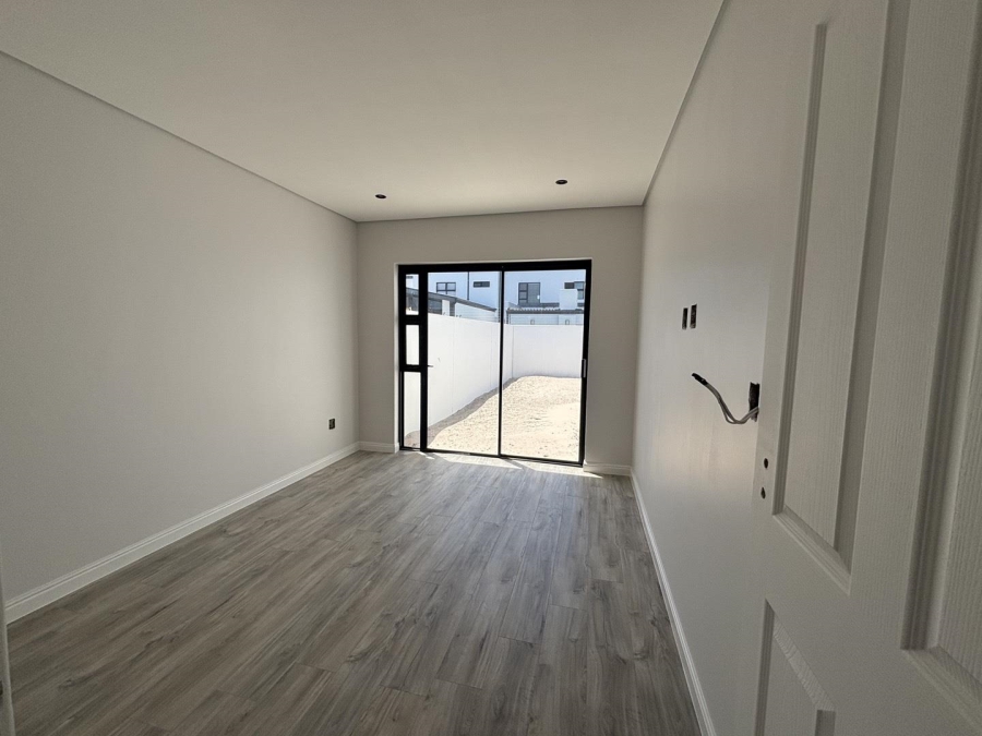 4 Bedroom Property for Sale in Sandown Western Cape